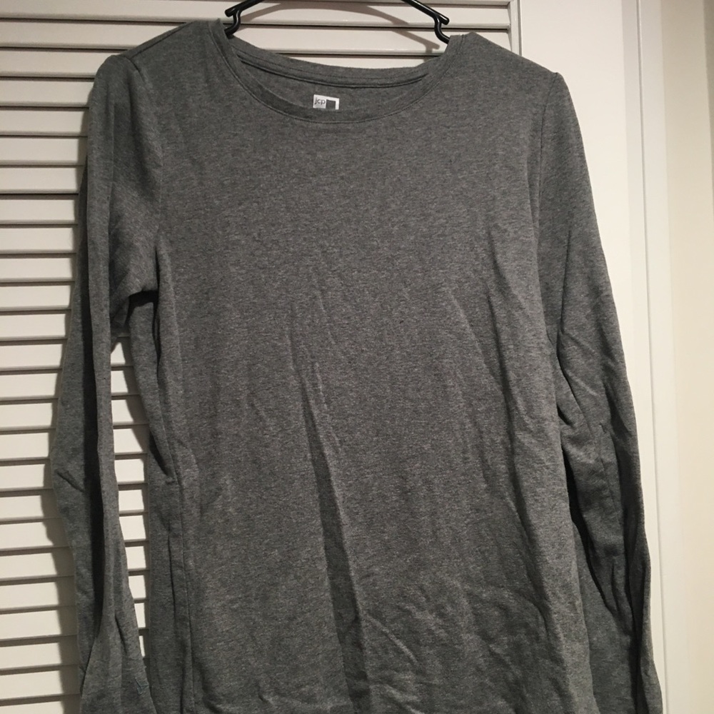 Women’s long sleeve Tshirt